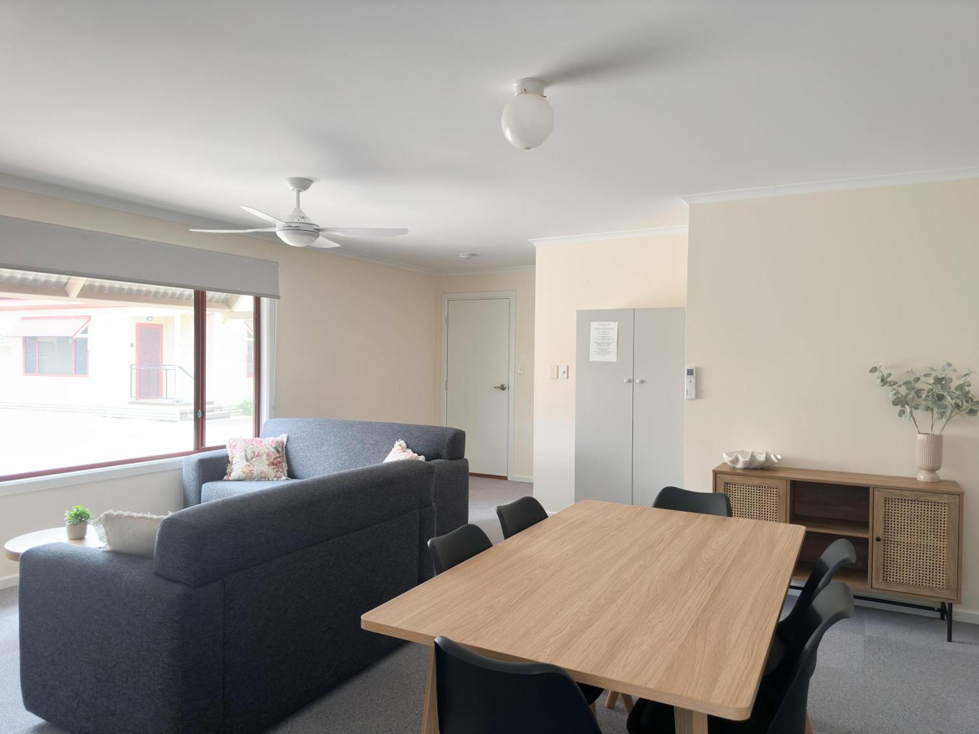 Port Vincent Motel & Apartments Экстерьер фото