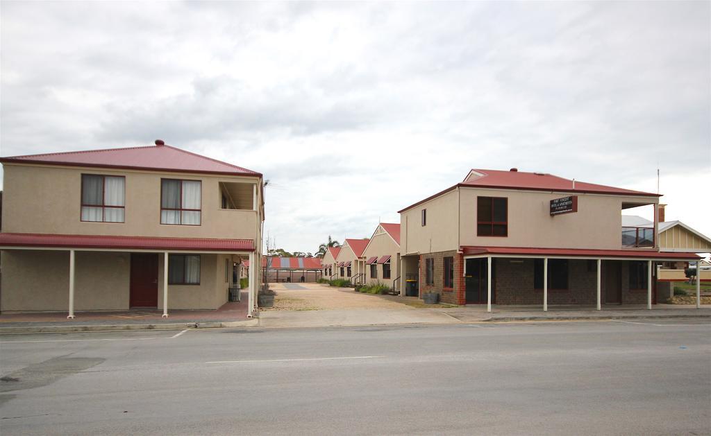Port Vincent Motel & Apartments Экстерьер фото